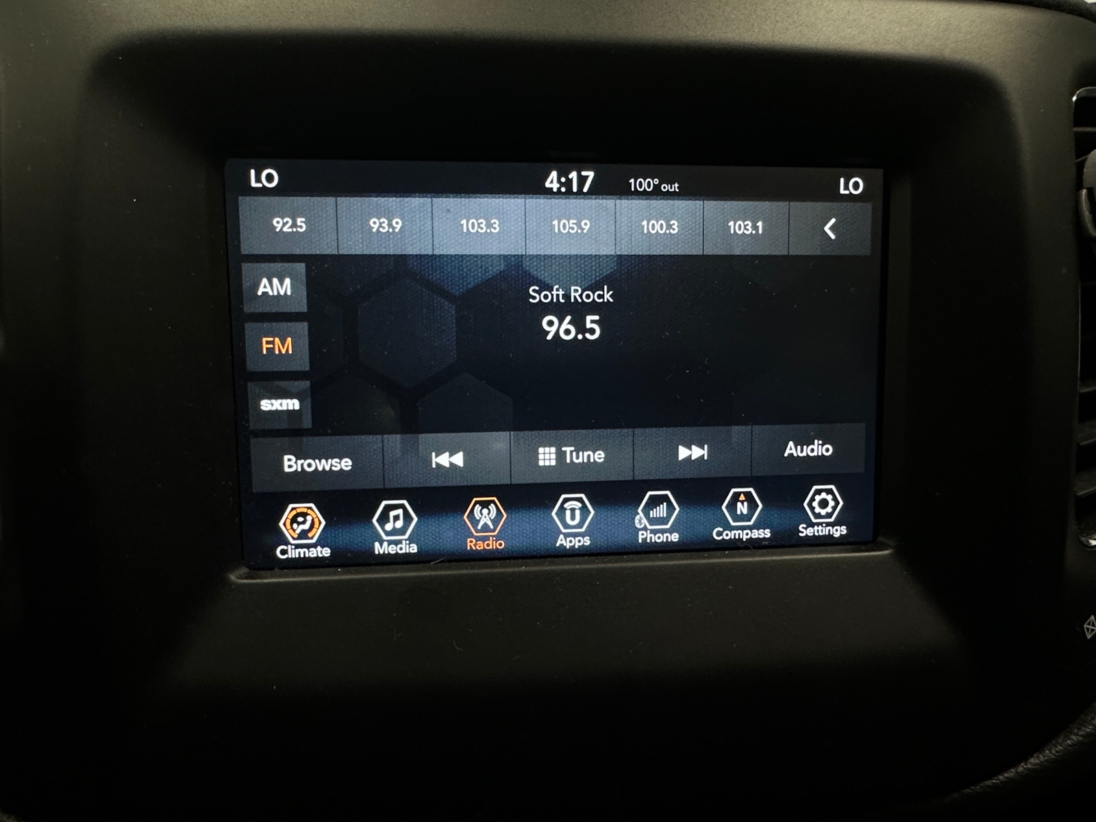 Thumbnail: 2018 Jeep Compass - 3
