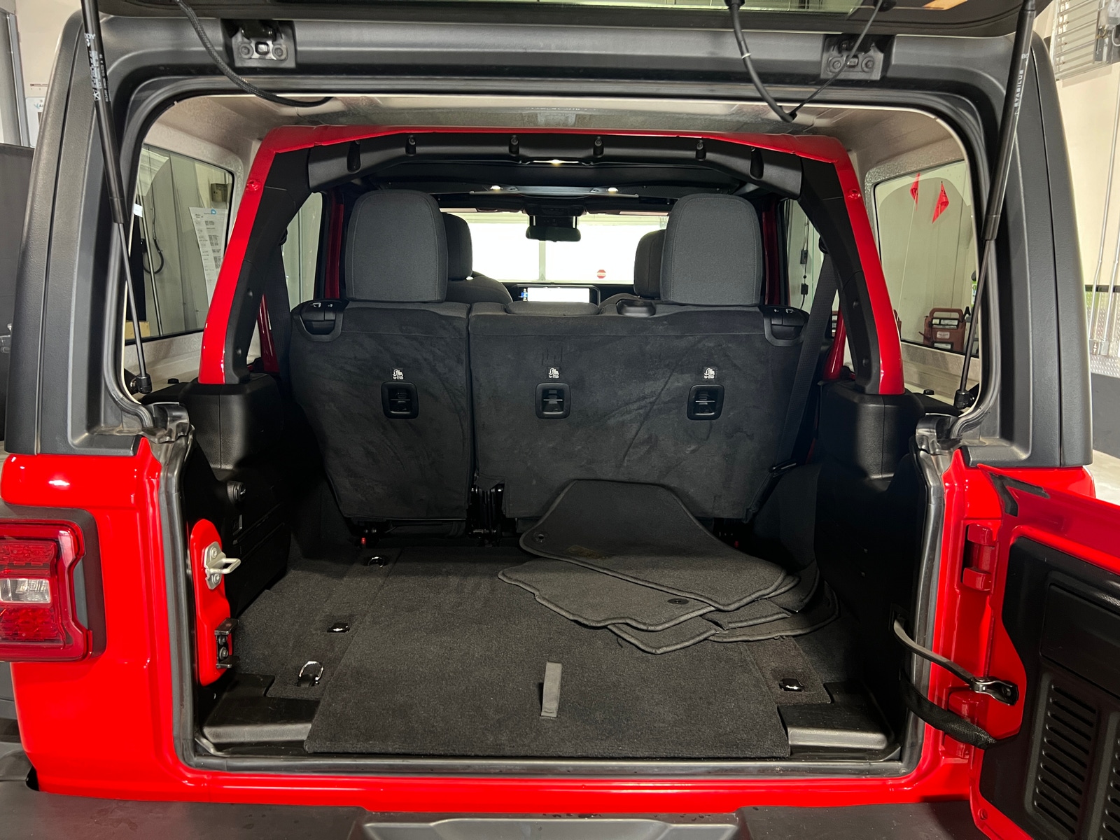 Thumbnail: 2024 Jeep Wrangler - 7
