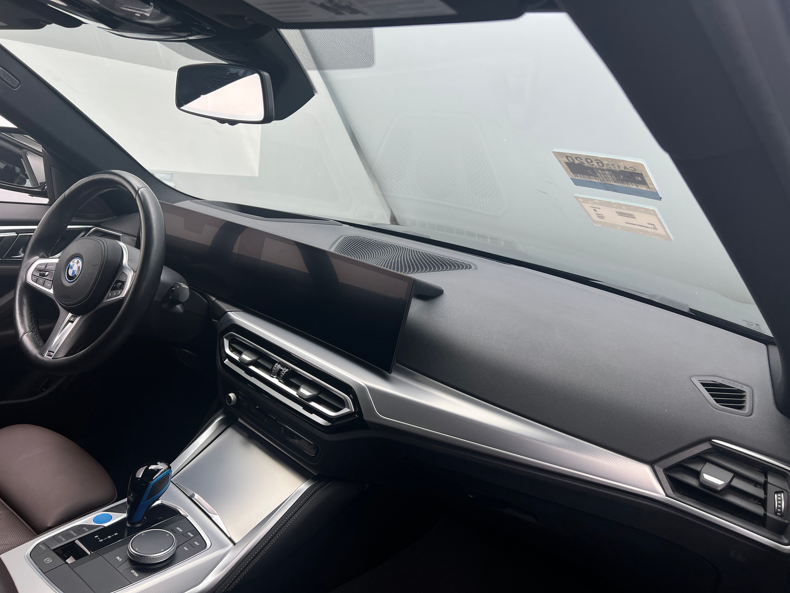 Thumbnail: 2023 BMW i4 - 2