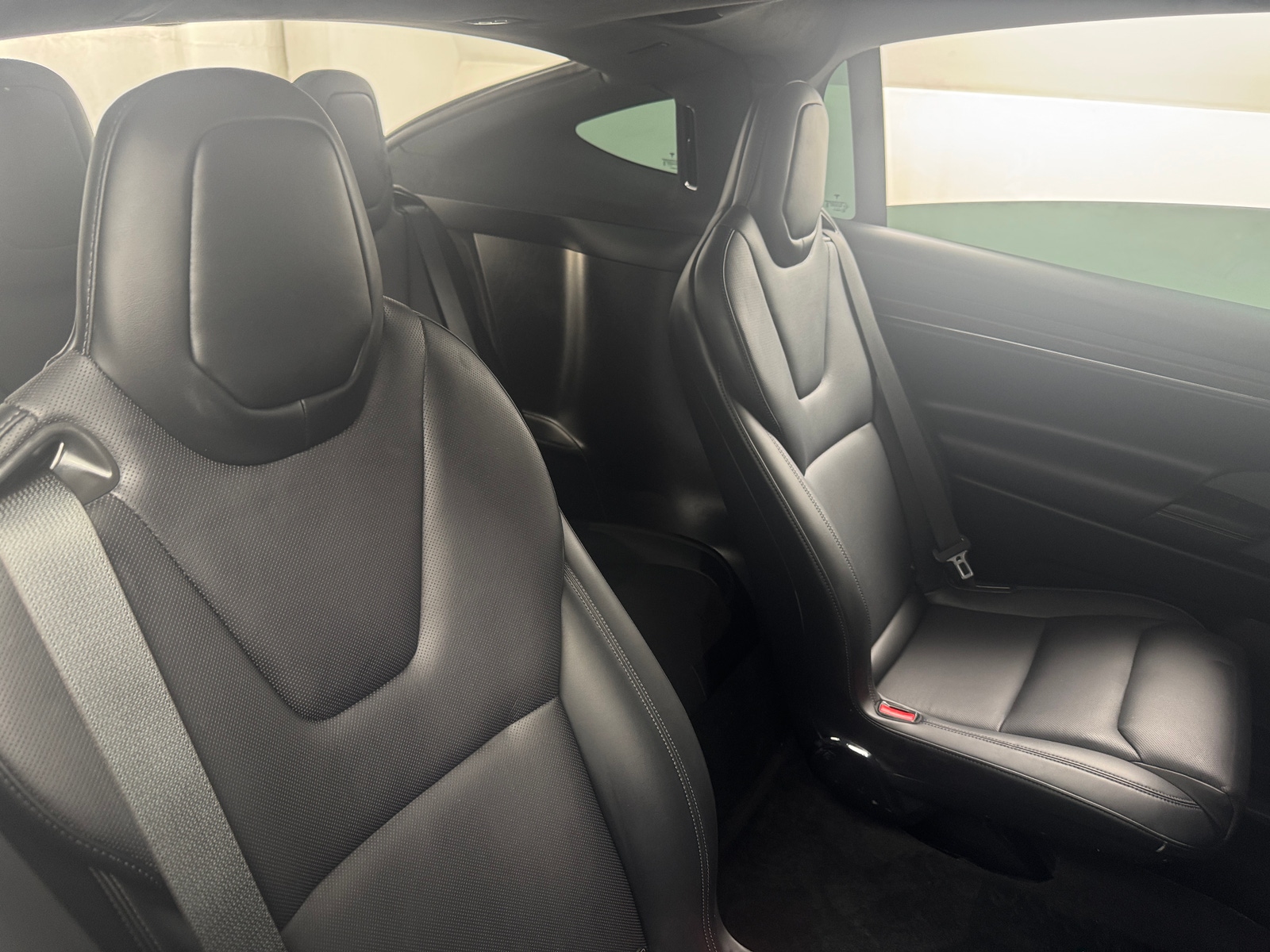 Thumbnail: 2022 Tesla Model X - 4