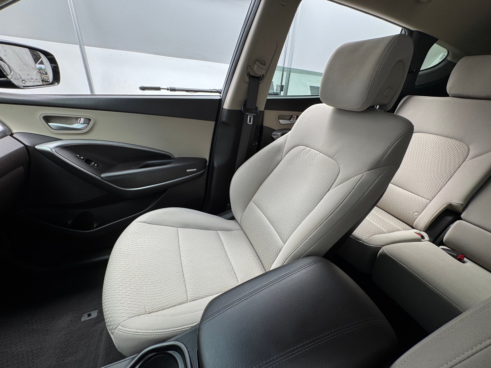 Thumbnail: 2017 Hyundai Santa Fe - 2