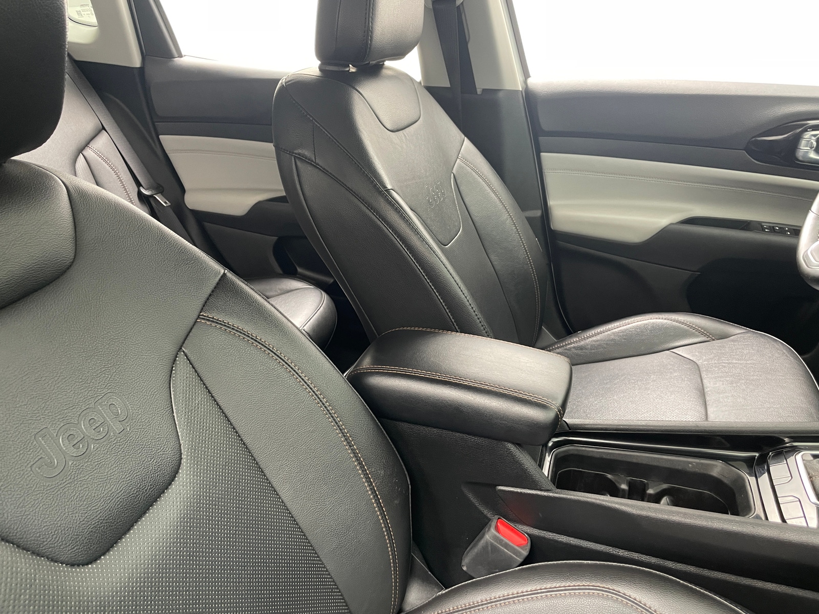Thumbnail: 2022 Jeep Compass - 2