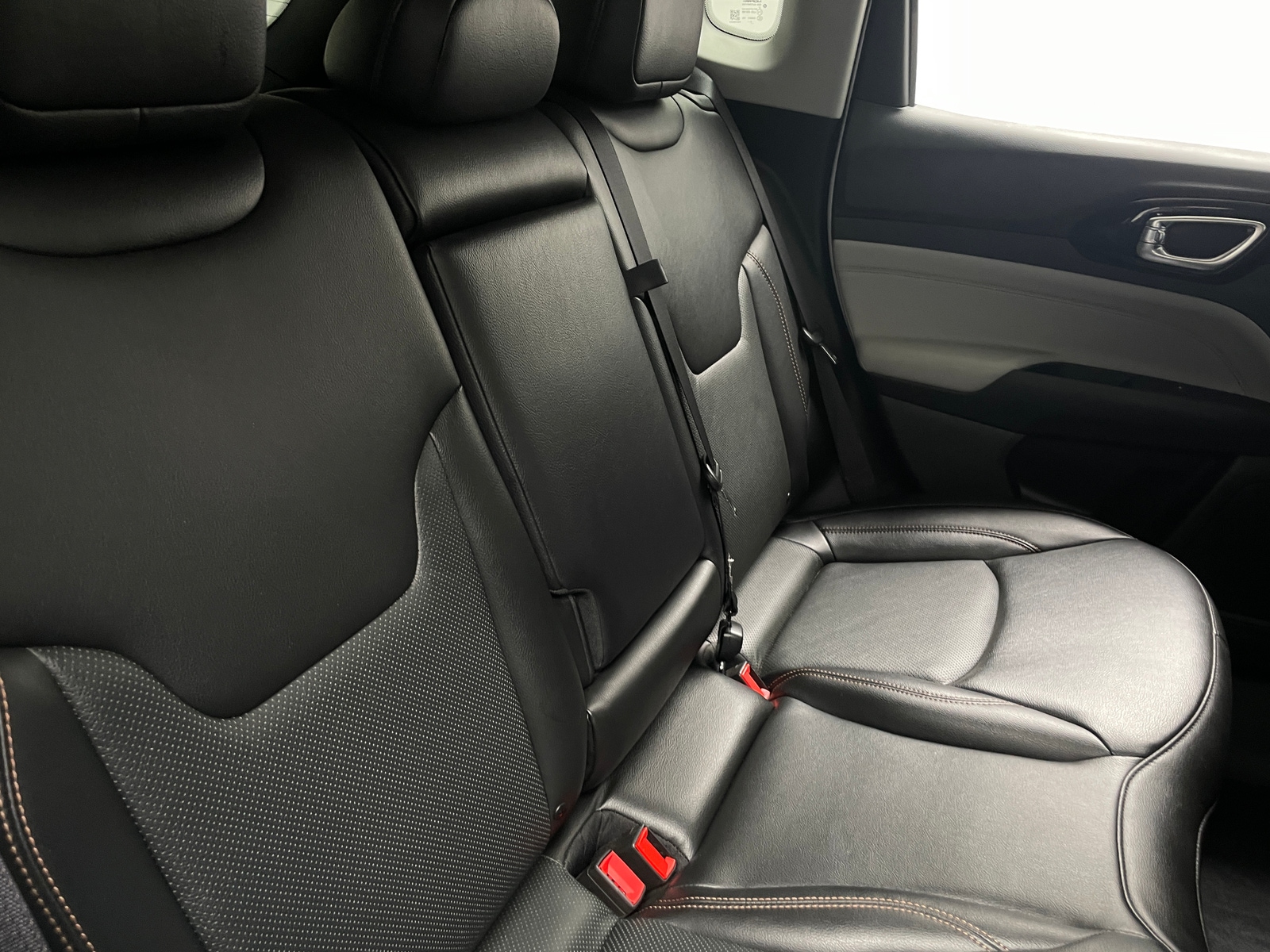 Thumbnail: 2022 Jeep Compass - 6