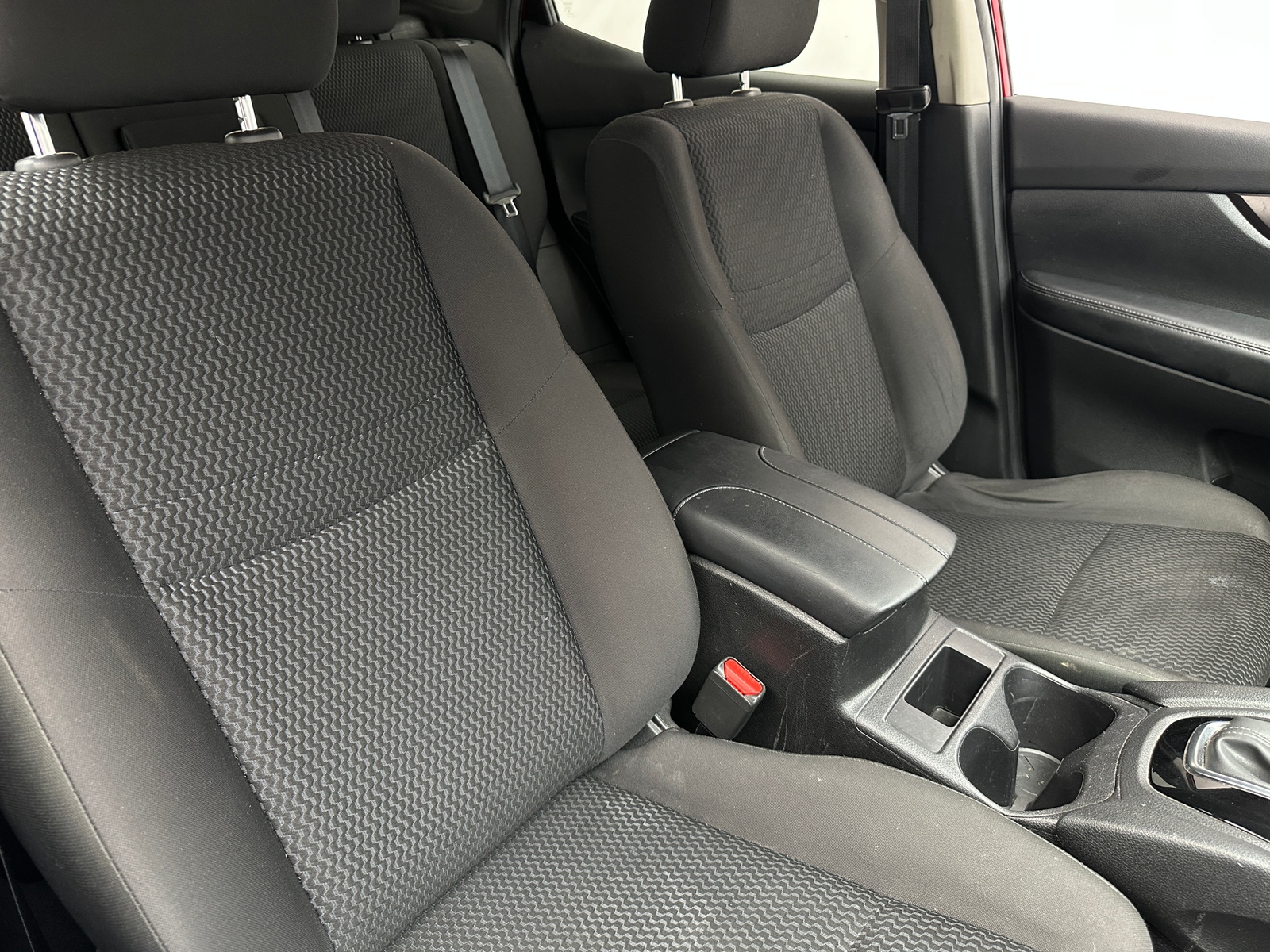 Thumbnail: 2018 Nissan Rogue Sport - 2