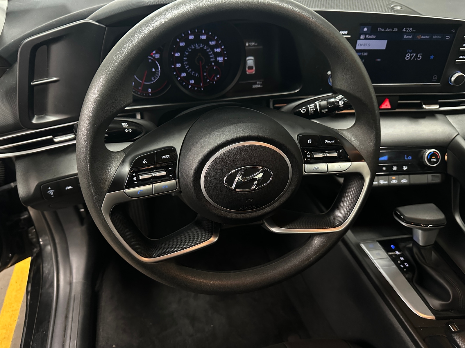 Thumbnail: 2023 Hyundai Elantra - 5