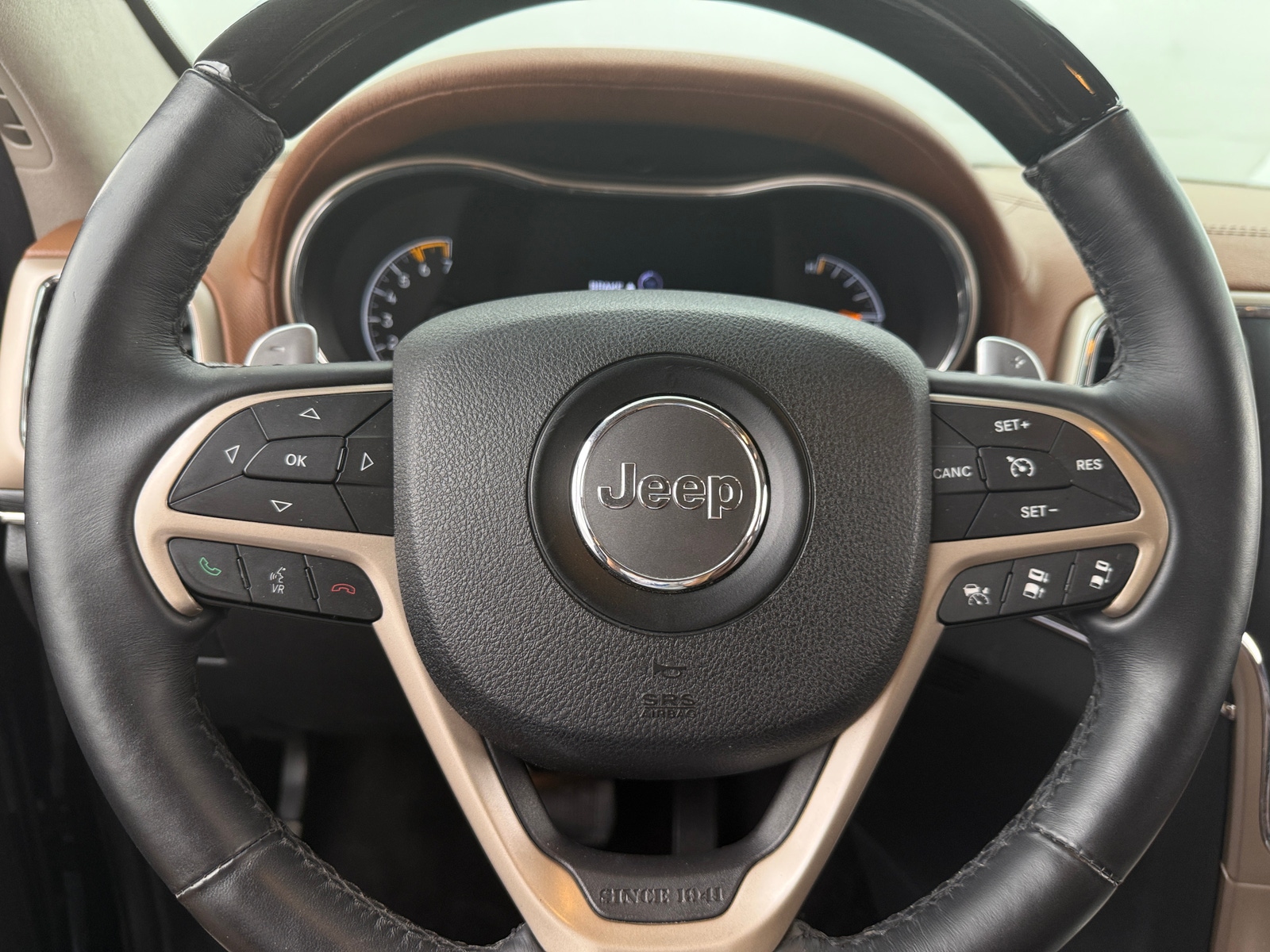 Thumbnail: 2015 Jeep Grand Cherokee - 4