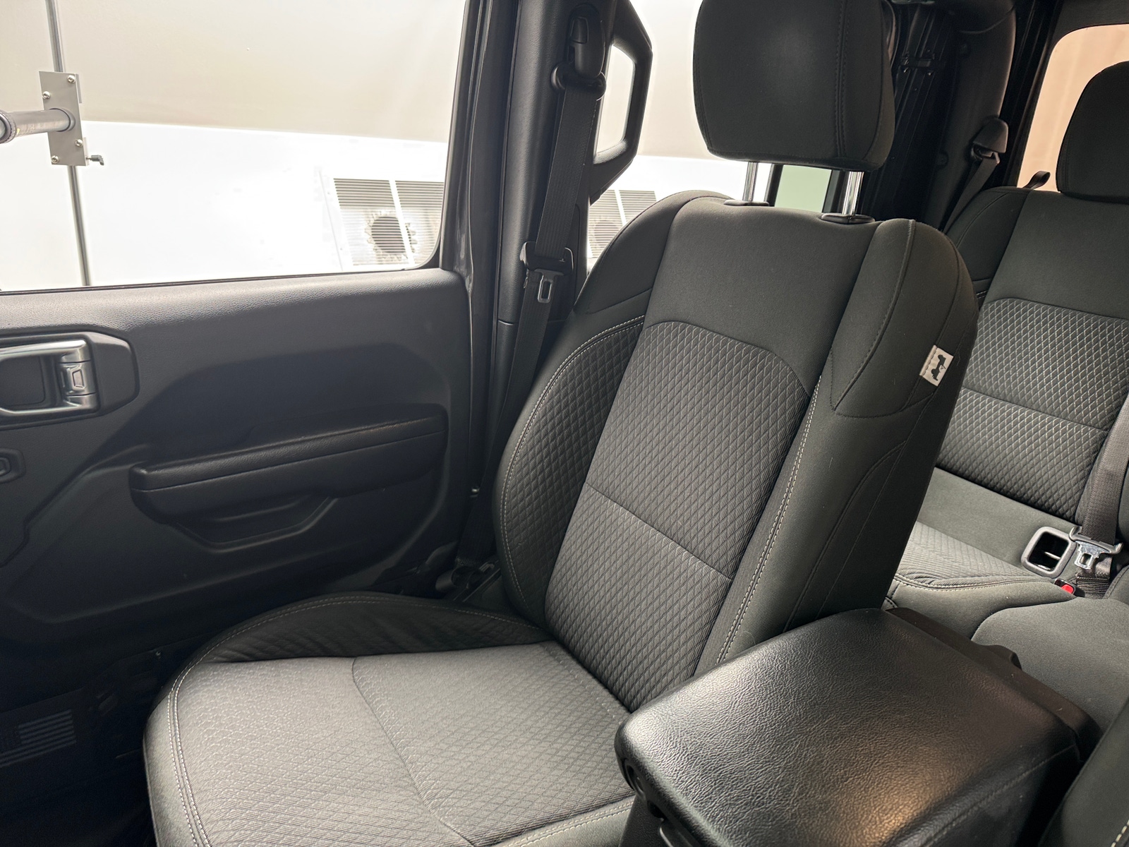 Thumbnail: 2021 Jeep Gladiator - 2