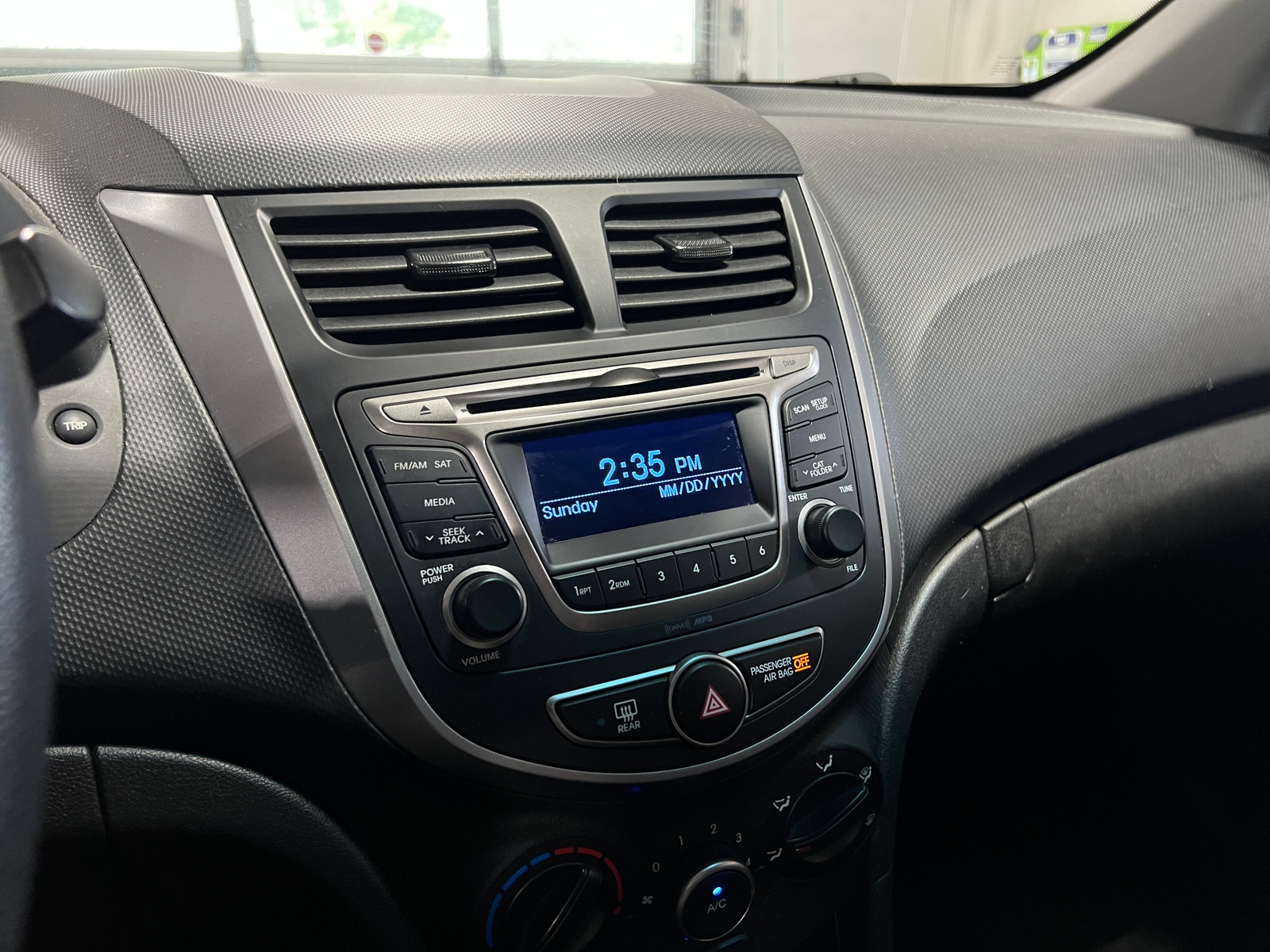 Thumbnail: 2016 Hyundai Accent - 4