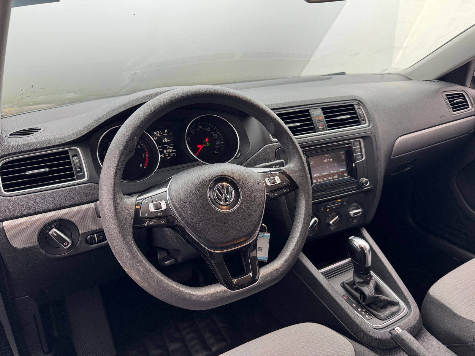 Thumbnail: 2017 Volkswagen Jetta - 3
