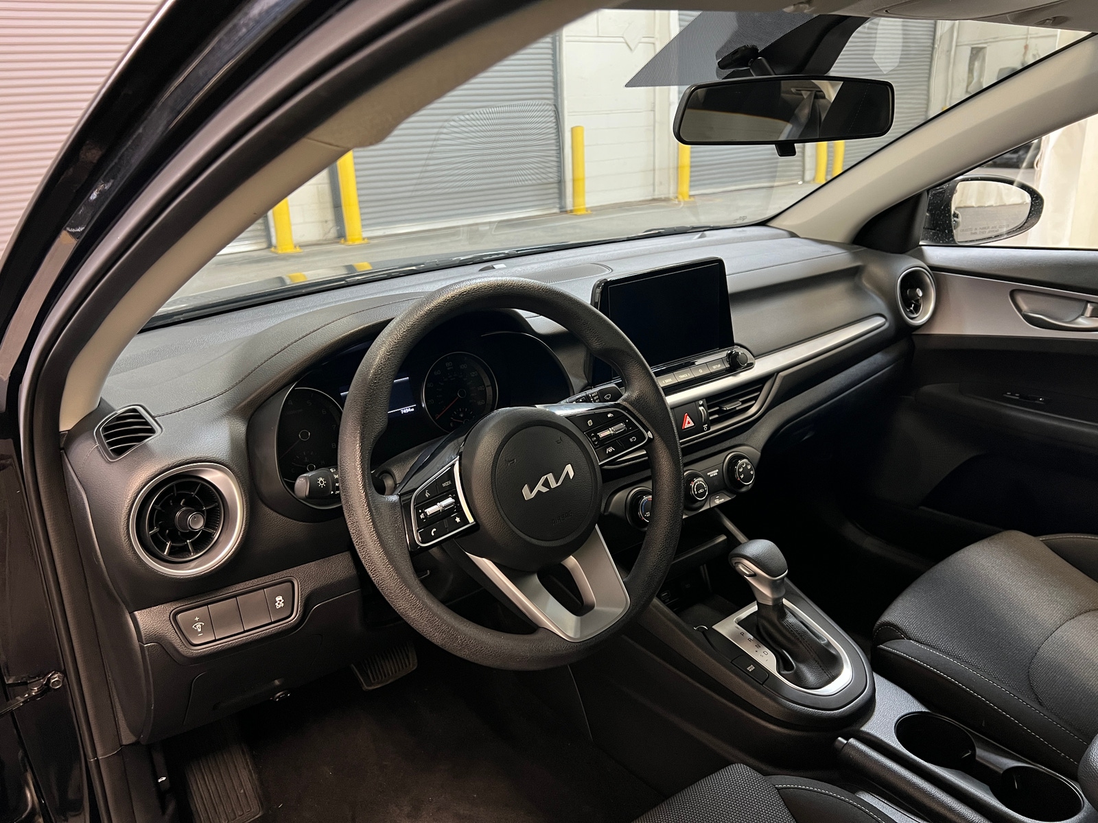 Thumbnail: 2024 Kia Forte - 3