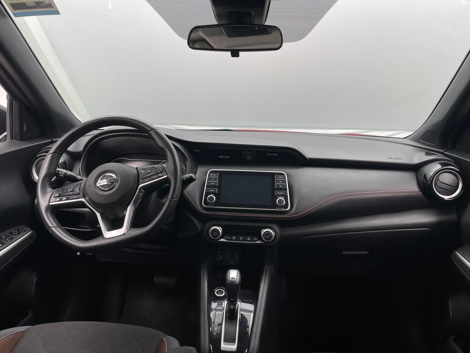 Thumbnail: 2020 Nissan Kicks - 3