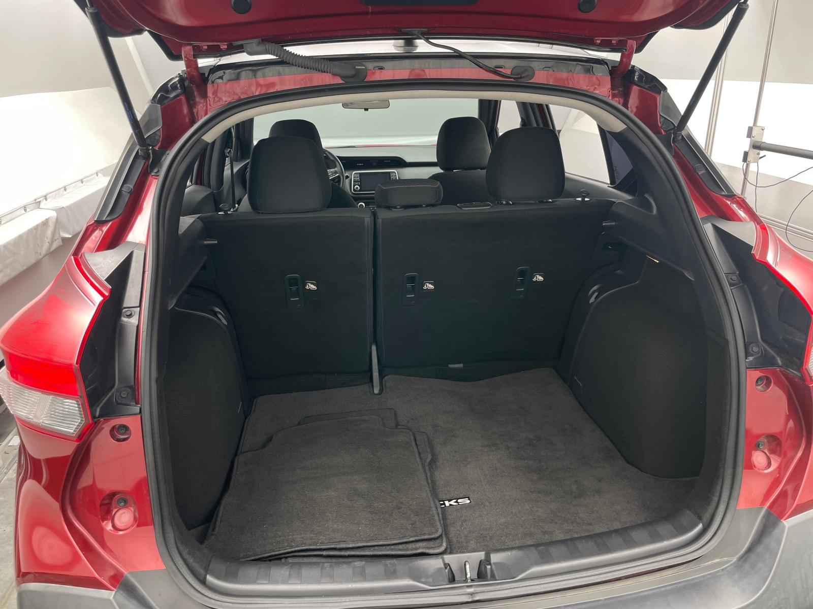 Thumbnail: 2020 Nissan Kicks - 7