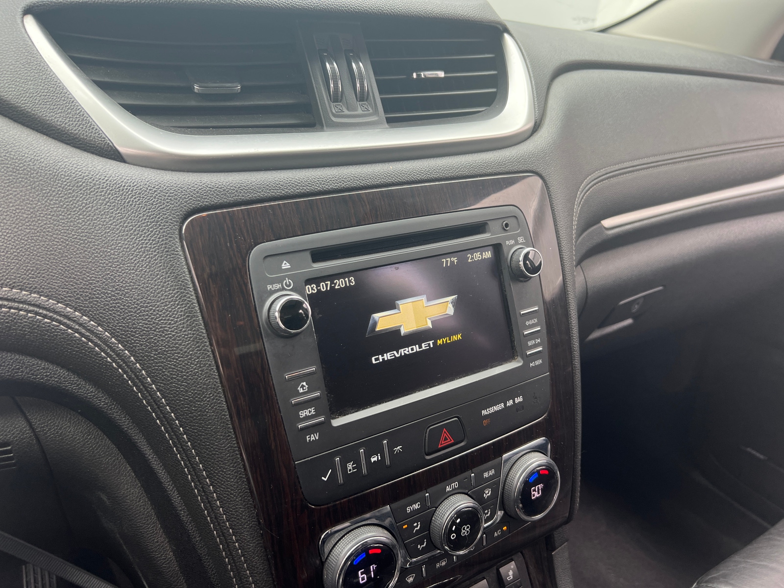 Thumbnail: 2017 Chevrolet Traverse - 4