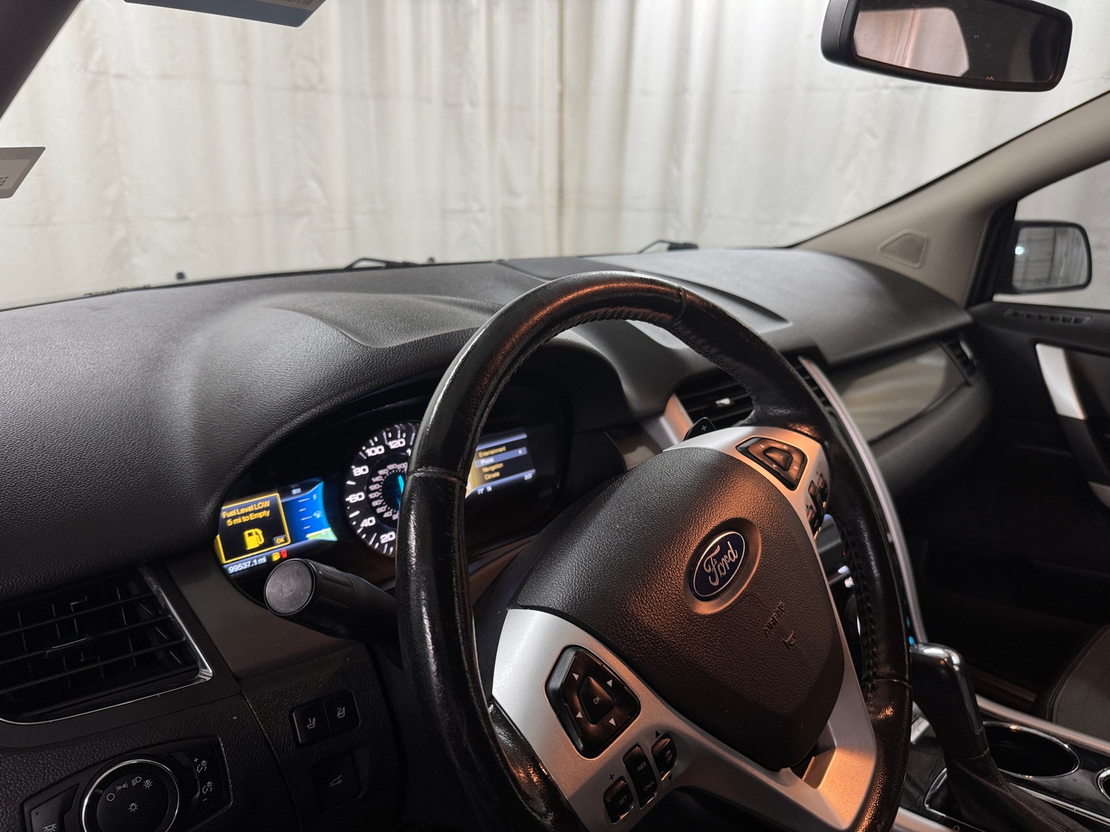 Thumbnail: 2013 Ford Edge - 2