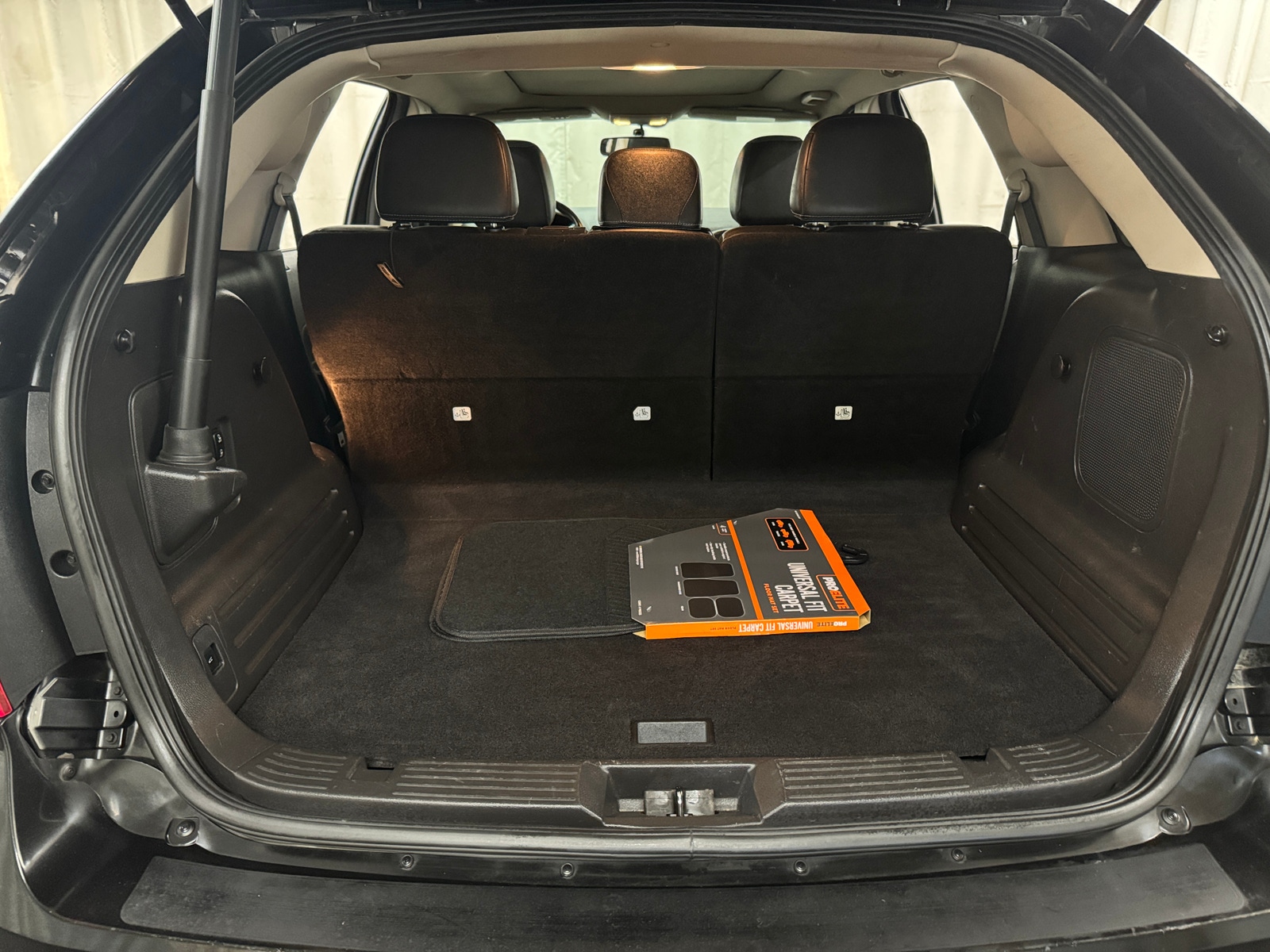 Thumbnail: 2013 Ford Edge - 6