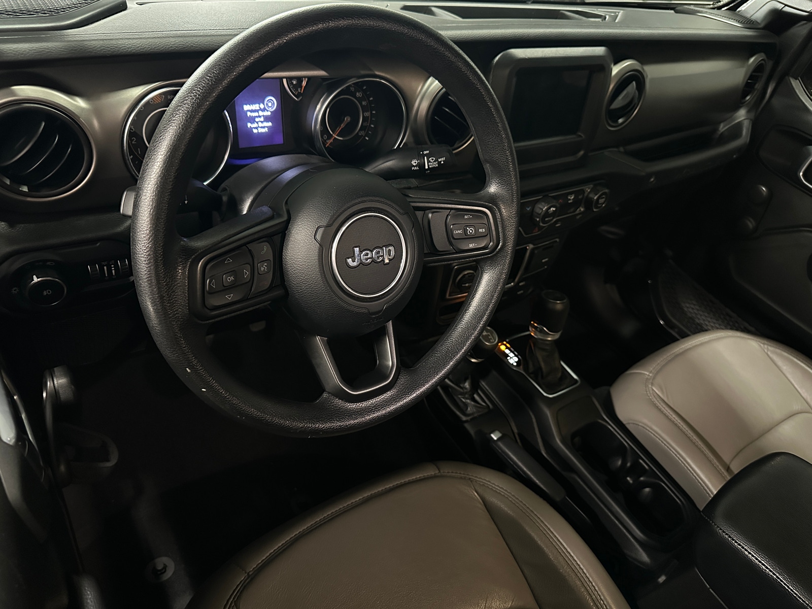 Thumbnail: 2022 Jeep Wrangler - 3