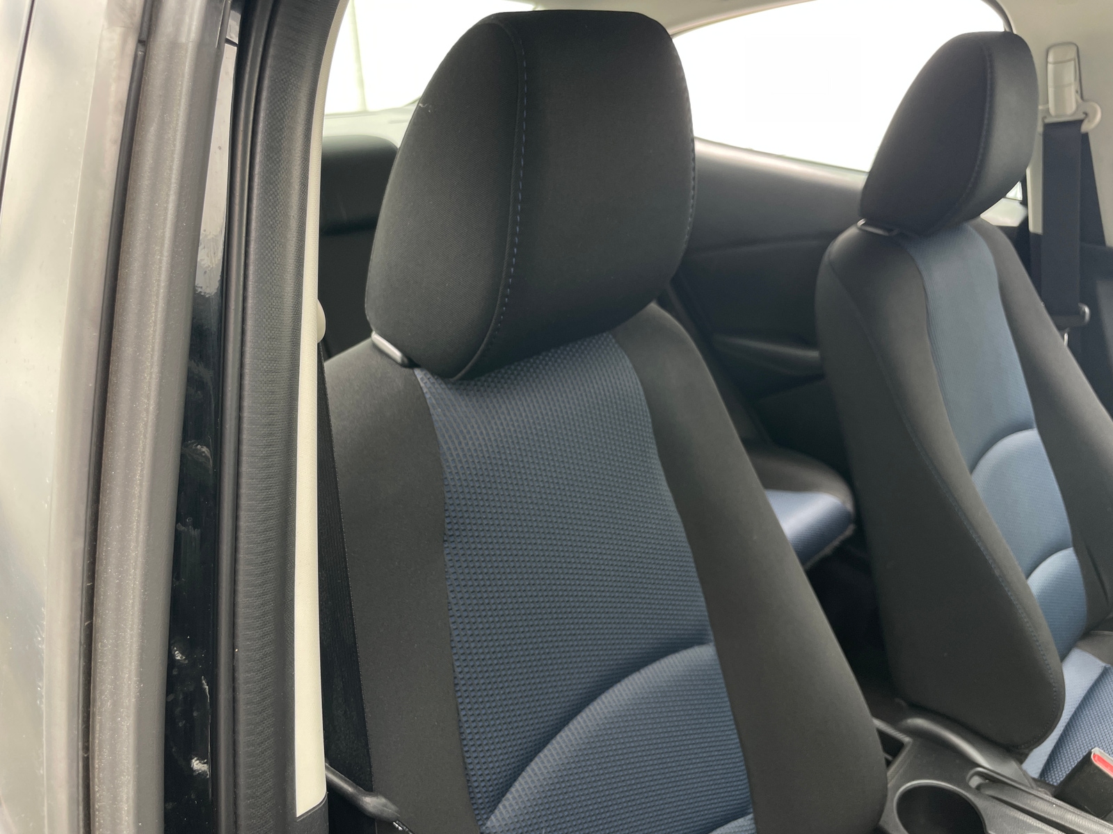 Thumbnail: 2017 Toyota Yaris iA - 2