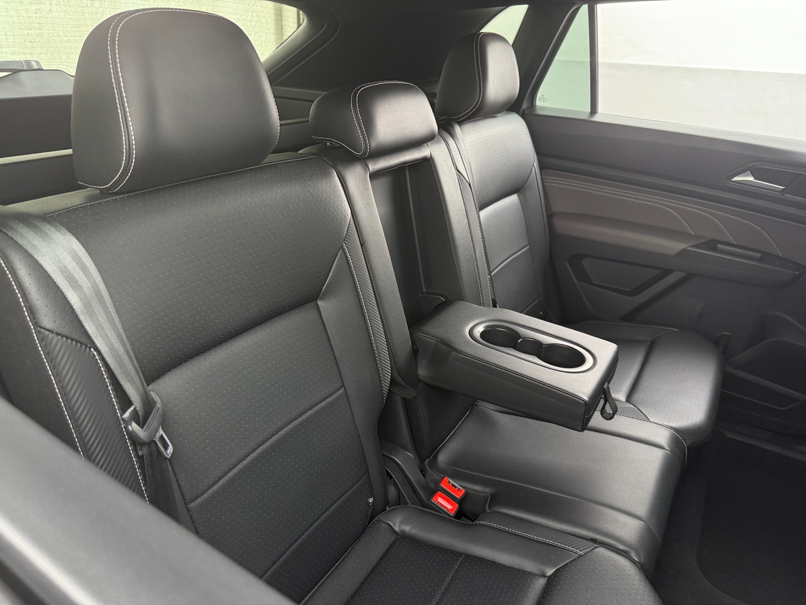 Thumbnail: 2022 Volkswagen Atlas - 5