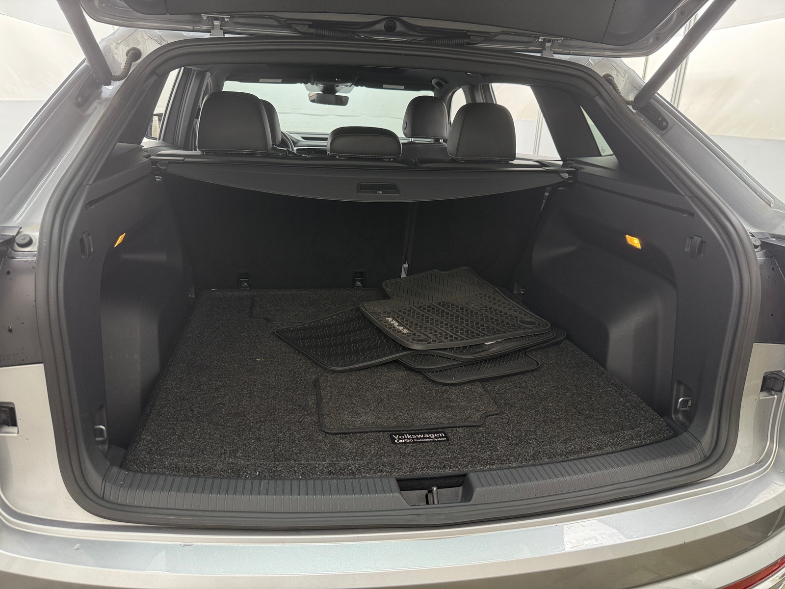 Thumbnail: 2022 Volkswagen Atlas - 6