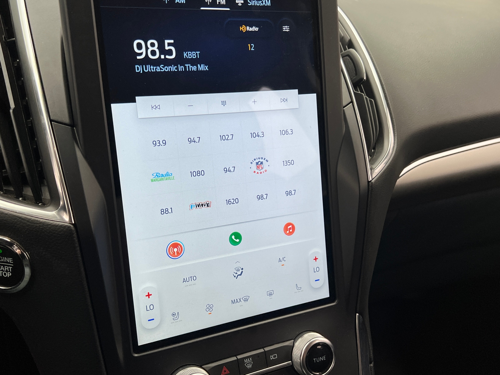 Thumbnail: 2024 Ford Edge - 3