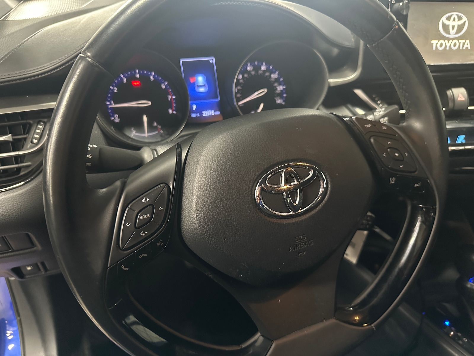 Thumbnail: 2018 Toyota C-HR - 5