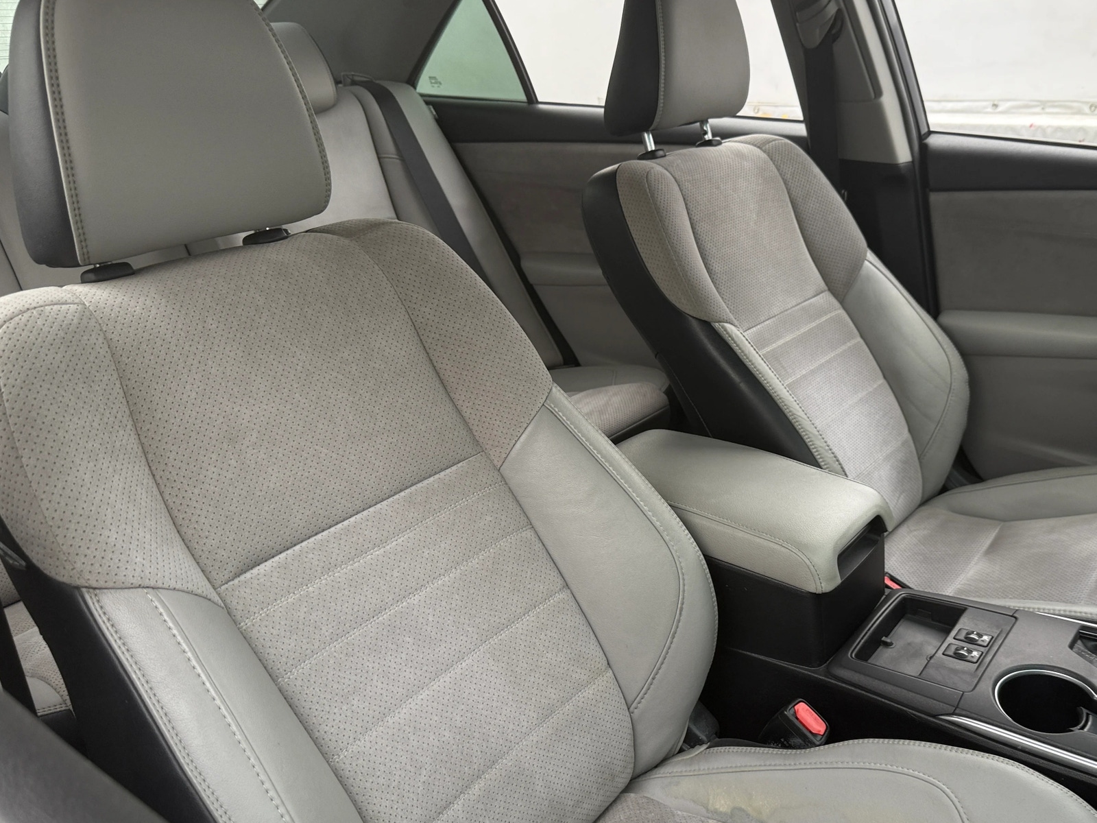 Thumbnail: 2015 Toyota Camry - 2