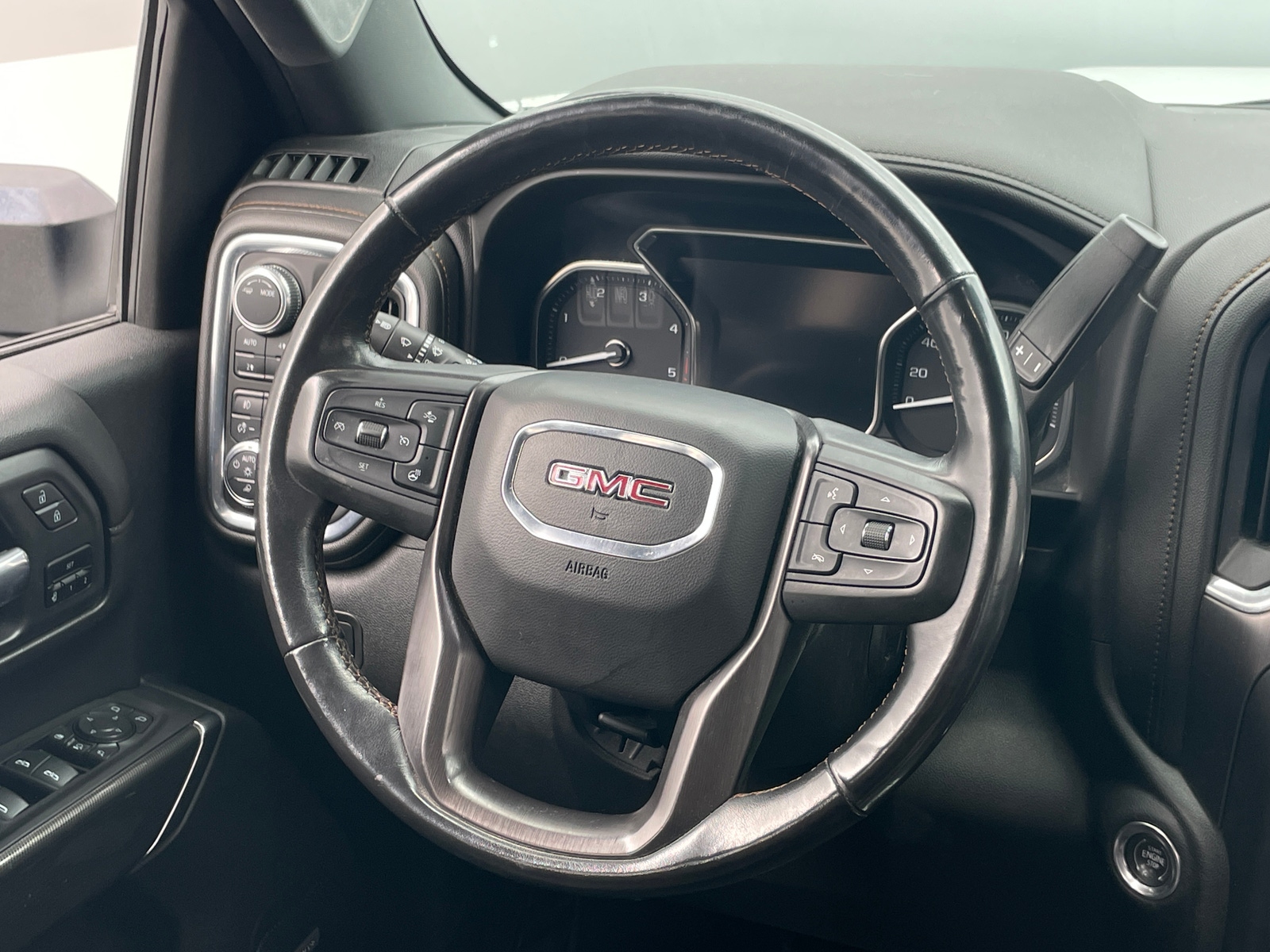 Thumbnail: 2020 GMC Sierra 2500 - 4