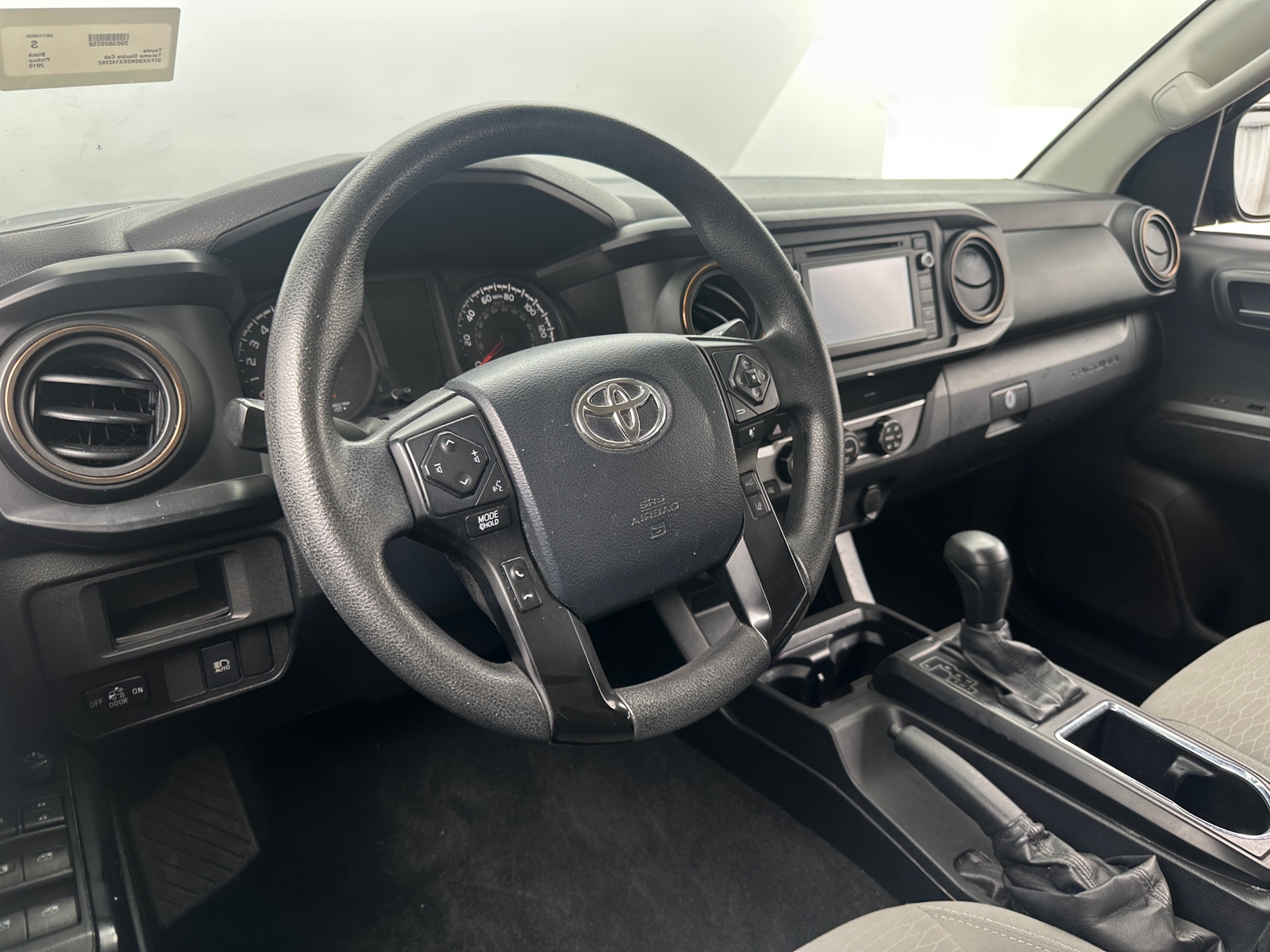 Thumbnail: 2019 Toyota Tacoma - 3