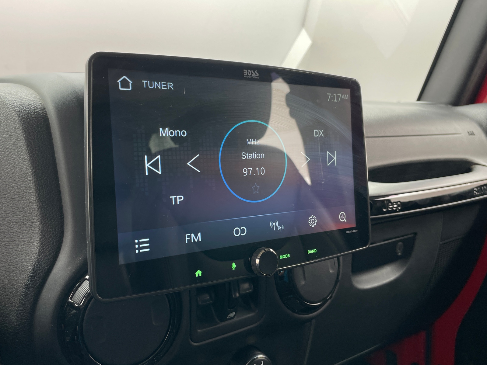 Thumbnail: 2015 Jeep Wrangler - 3