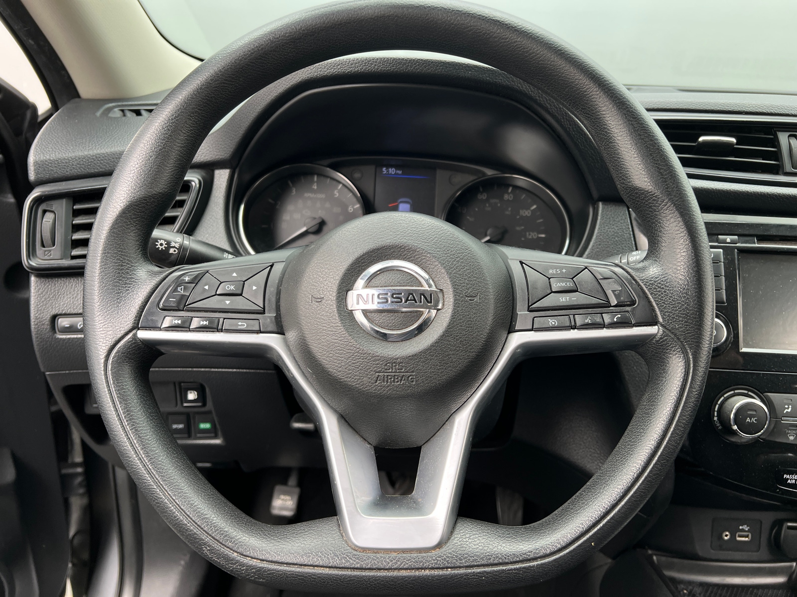 Thumbnail: 2018 Nissan Rogue - 5