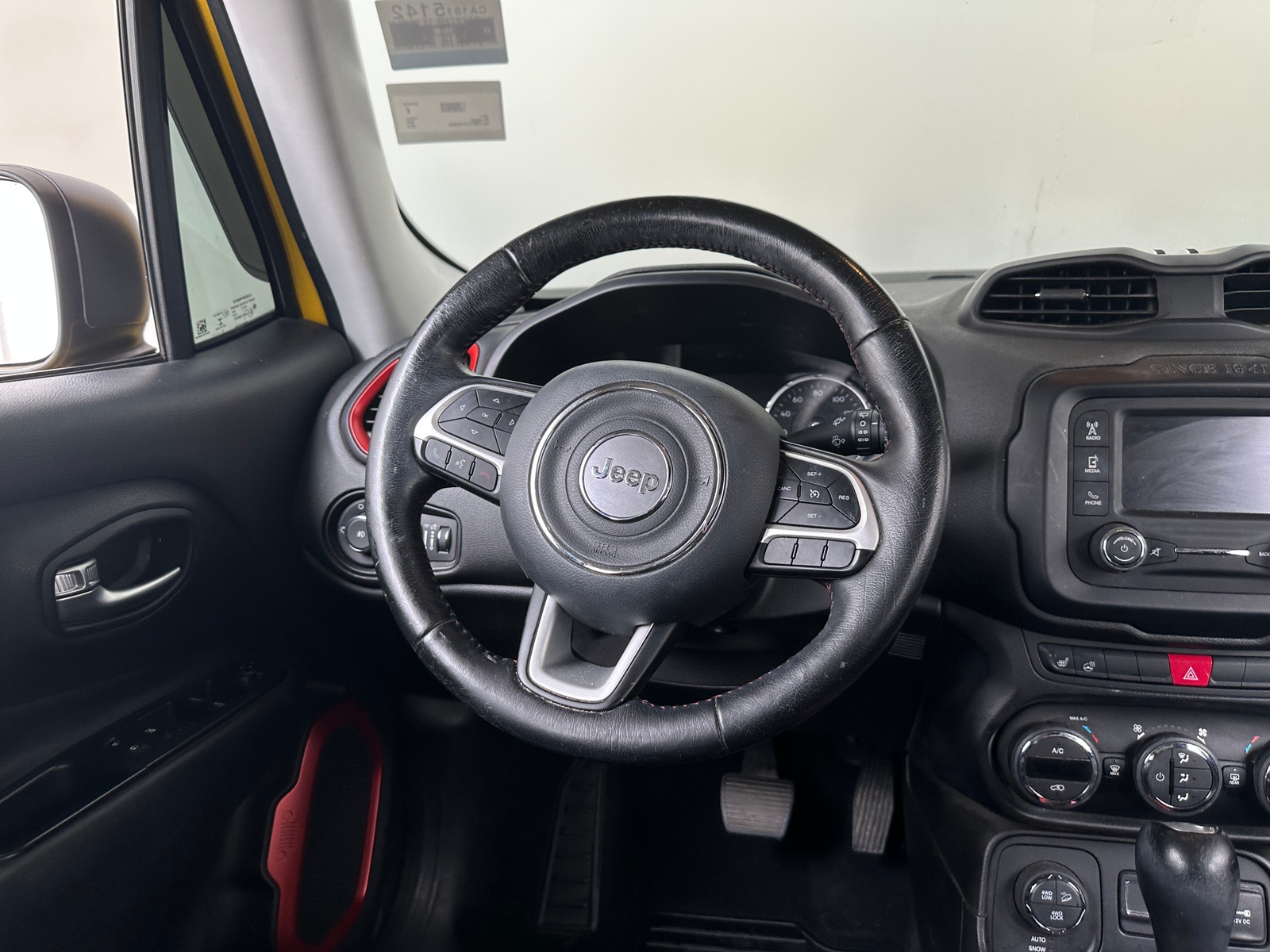 Thumbnail: 2016 Jeep Renegade - 5
