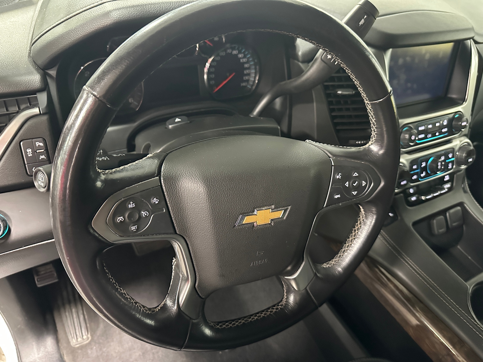 Thumbnail: 2020 Chevrolet Suburban - 4