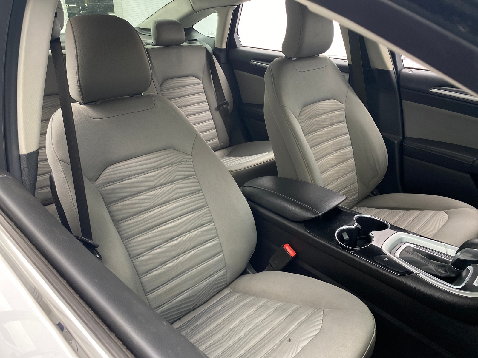 Thumbnail: 2016 Ford Fusion - 2