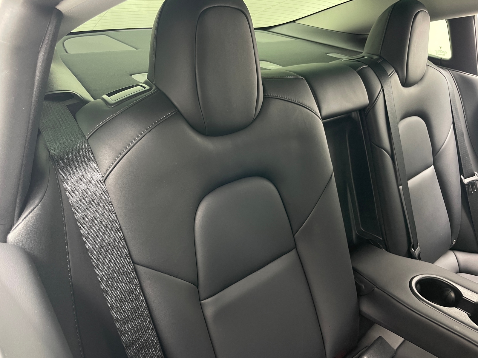 Thumbnail: 2022 Tesla Model 3 - 4
