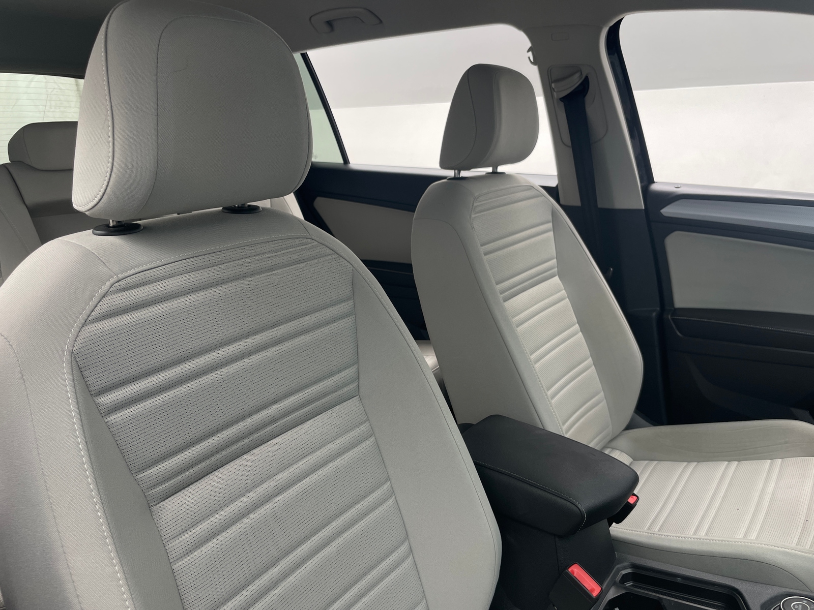 Thumbnail: 2024 Volkswagen Tiguan - 2