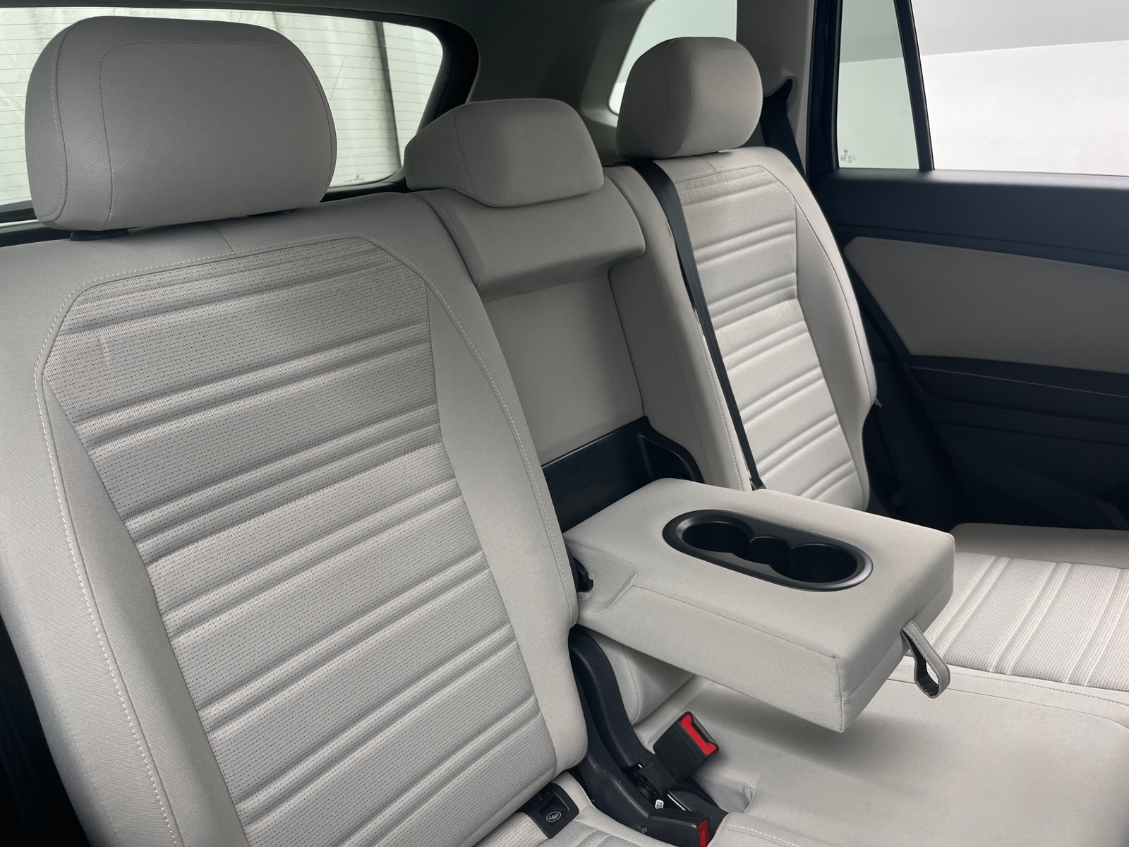 Thumbnail: 2024 Volkswagen Tiguan - 6
