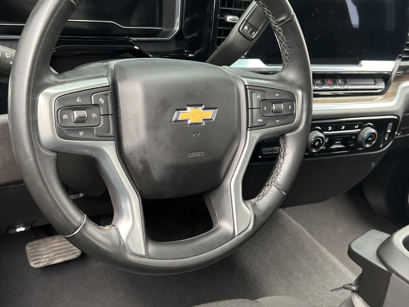 Thumbnail: 2024 Chevrolet Silverado 2500 - 5