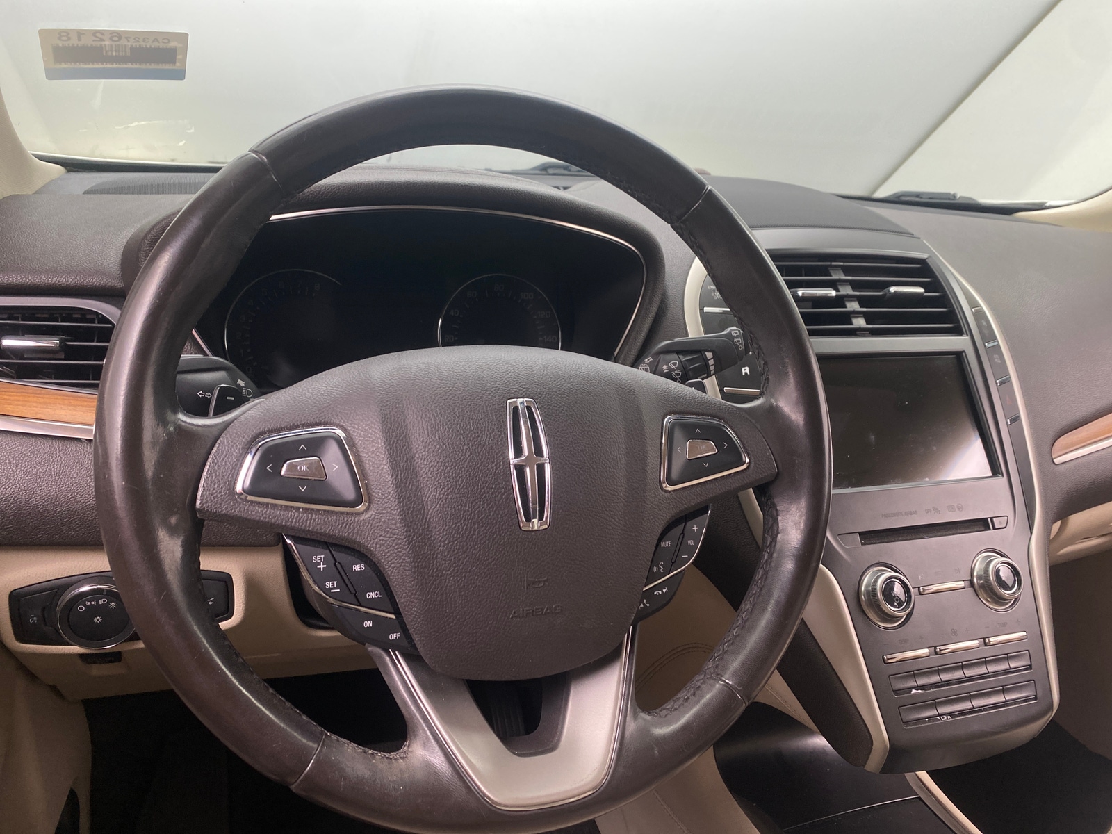 Thumbnail: 2017 Lincoln MKC - 4