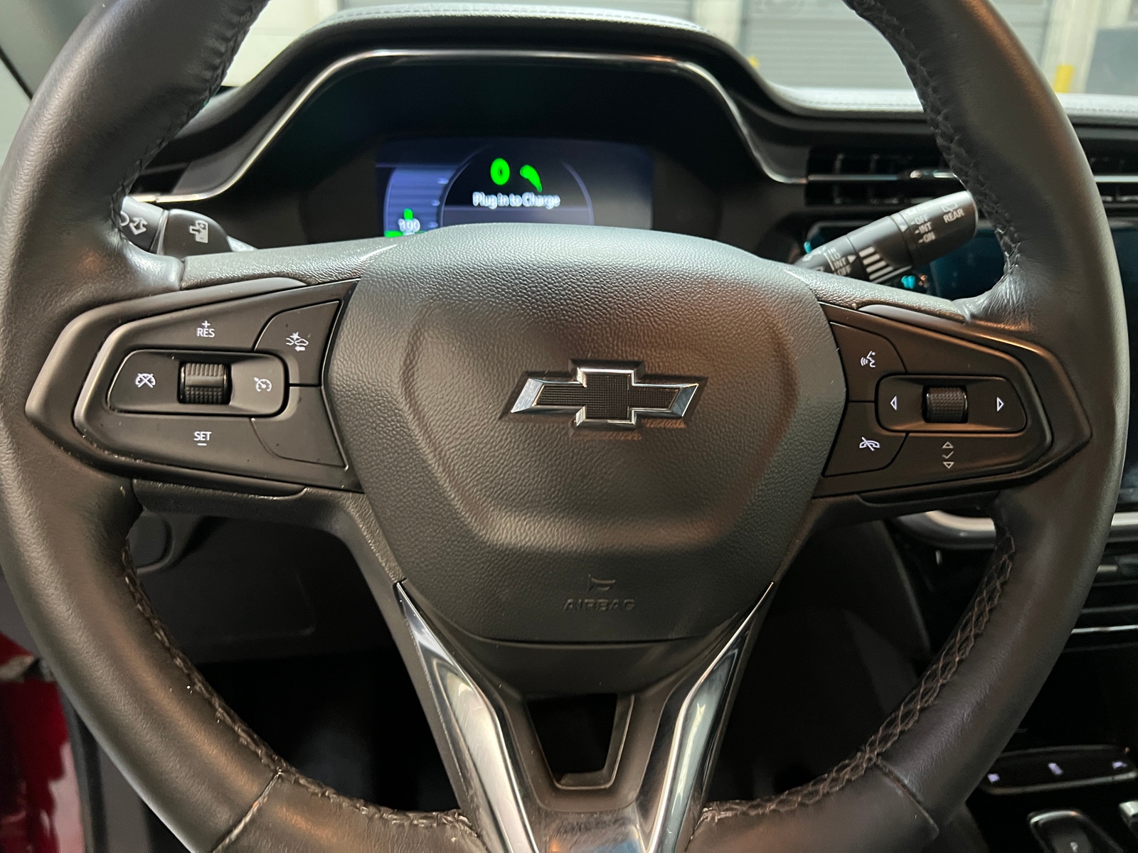 Thumbnail: 2023 Chevrolet Bolt EV - 4