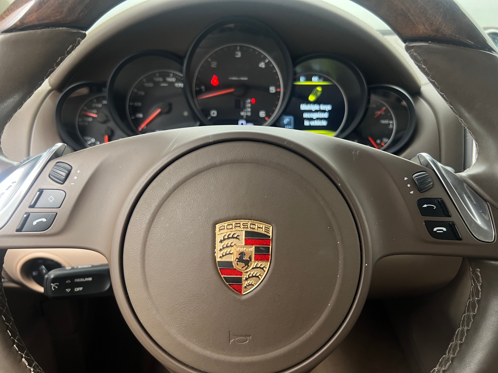 Thumbnail: 2013 Porsche Cayenne - 4