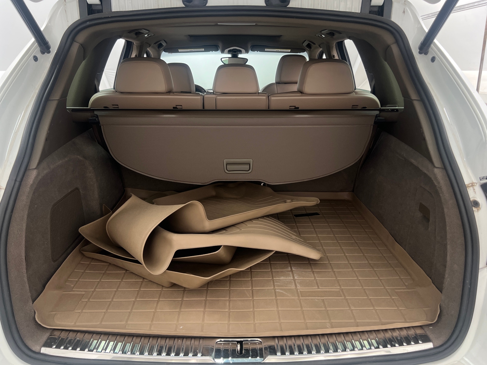 Thumbnail: 2013 Porsche Cayenne - 6