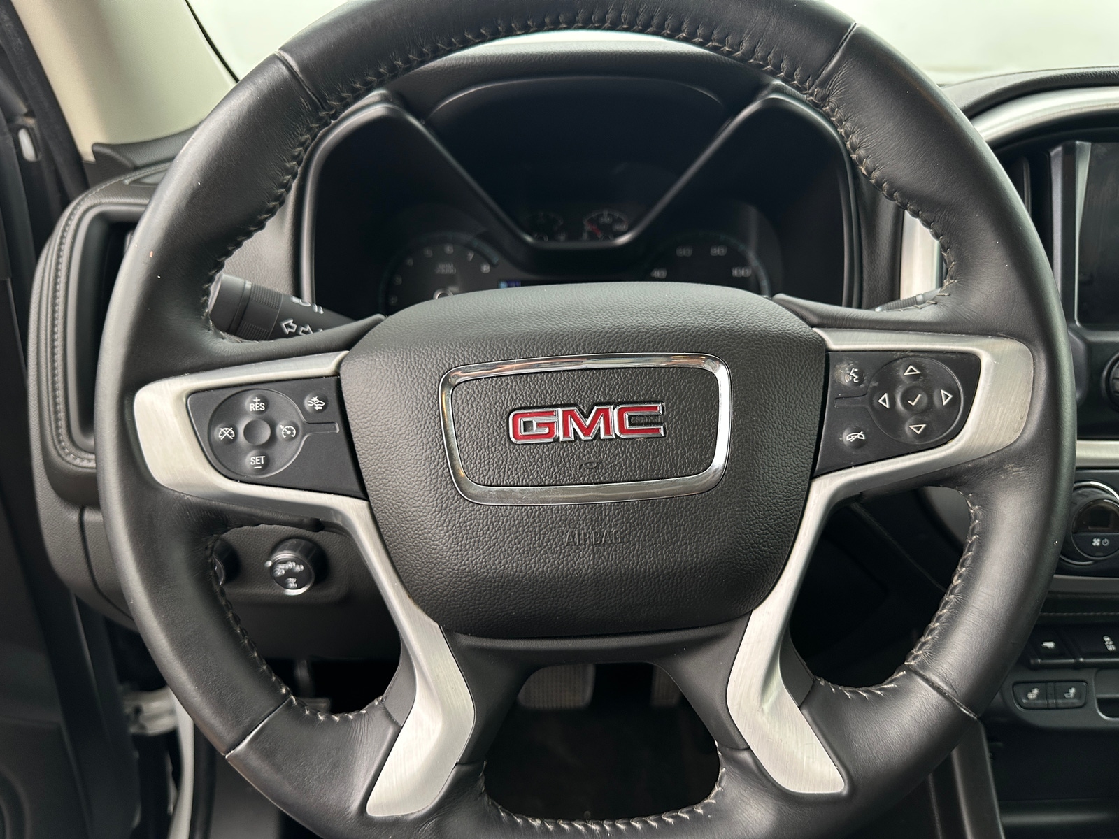 Thumbnail: 2017 GMC Canyon - 4