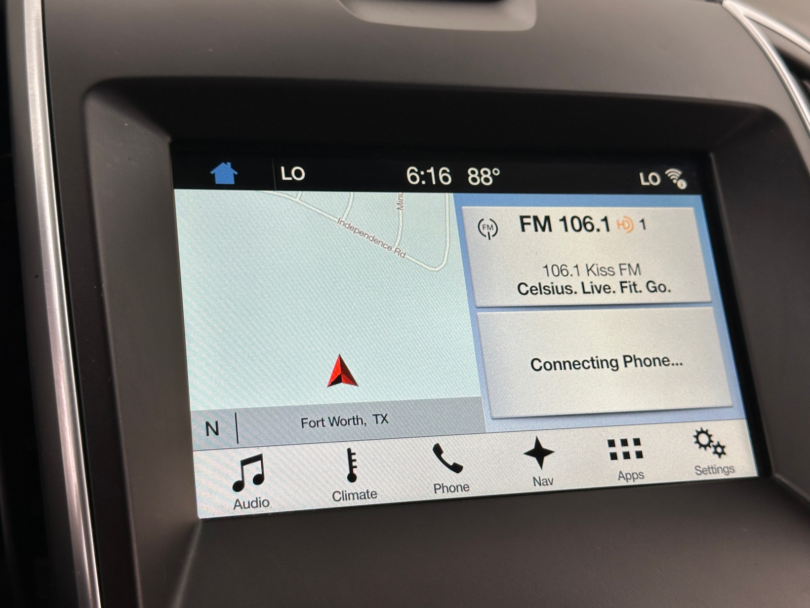 Thumbnail: 2017 Ford Edge - 3