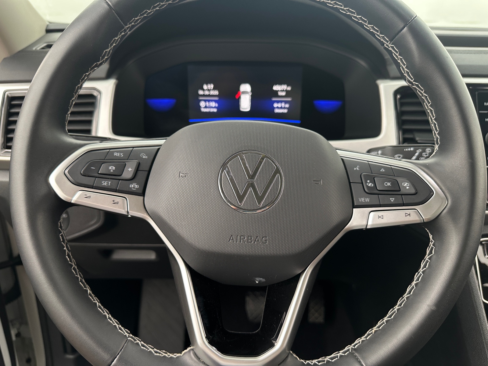 Thumbnail: 2022 Volkswagen Atlas - 4