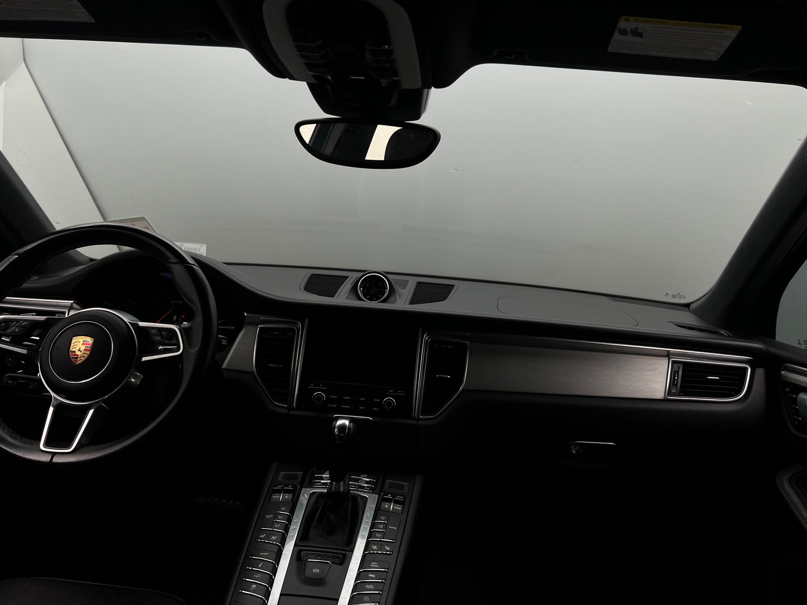 Thumbnail: 2018 Porsche Macan - 2
