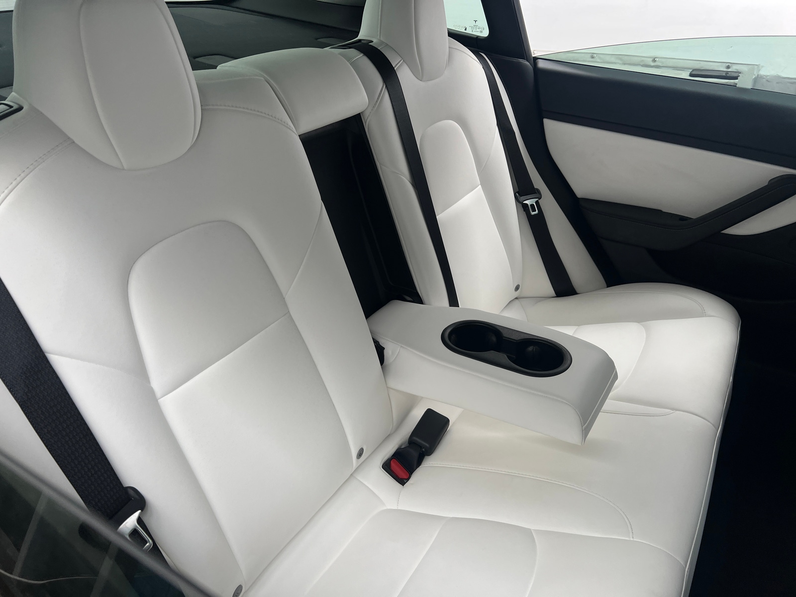 Thumbnail: 2021 Tesla Model 3 - 4