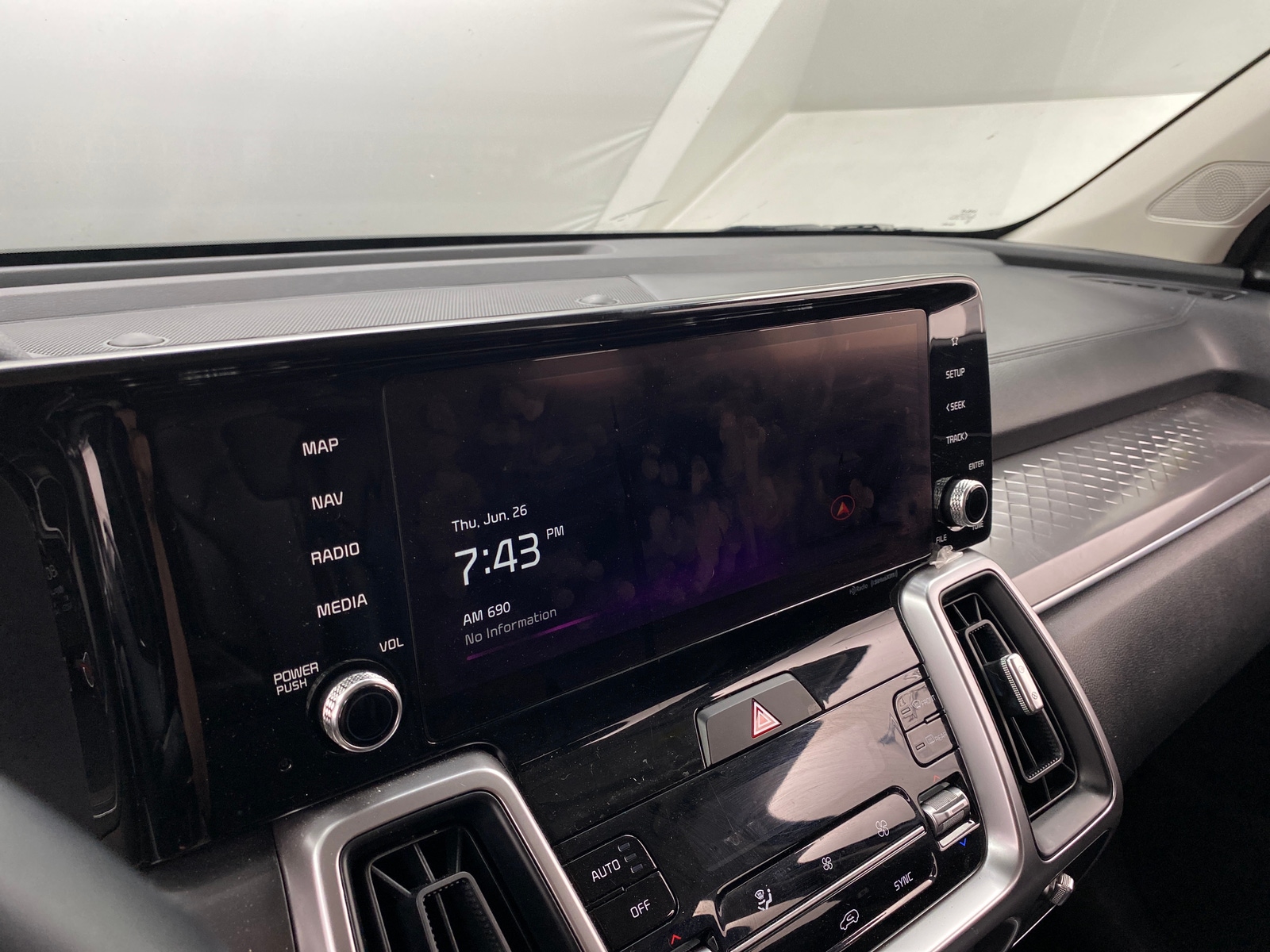 Thumbnail: 2023 Kia Sorento - 3