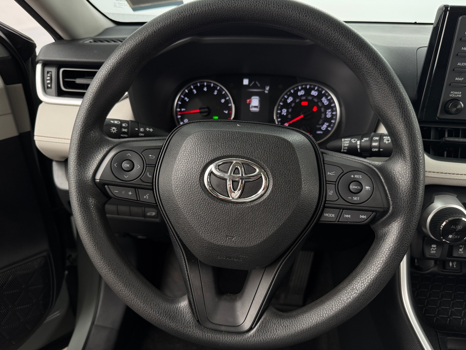 Thumbnail: 2019 Toyota RAV4 - 5