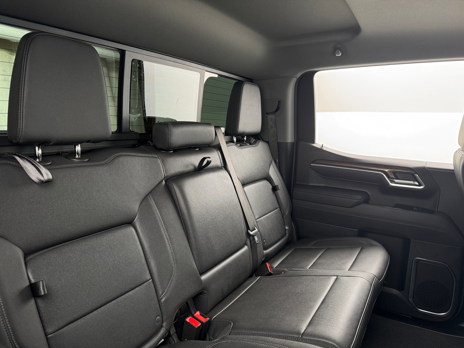 Thumbnail: 2025 Chevrolet Silverado 1500 - 5