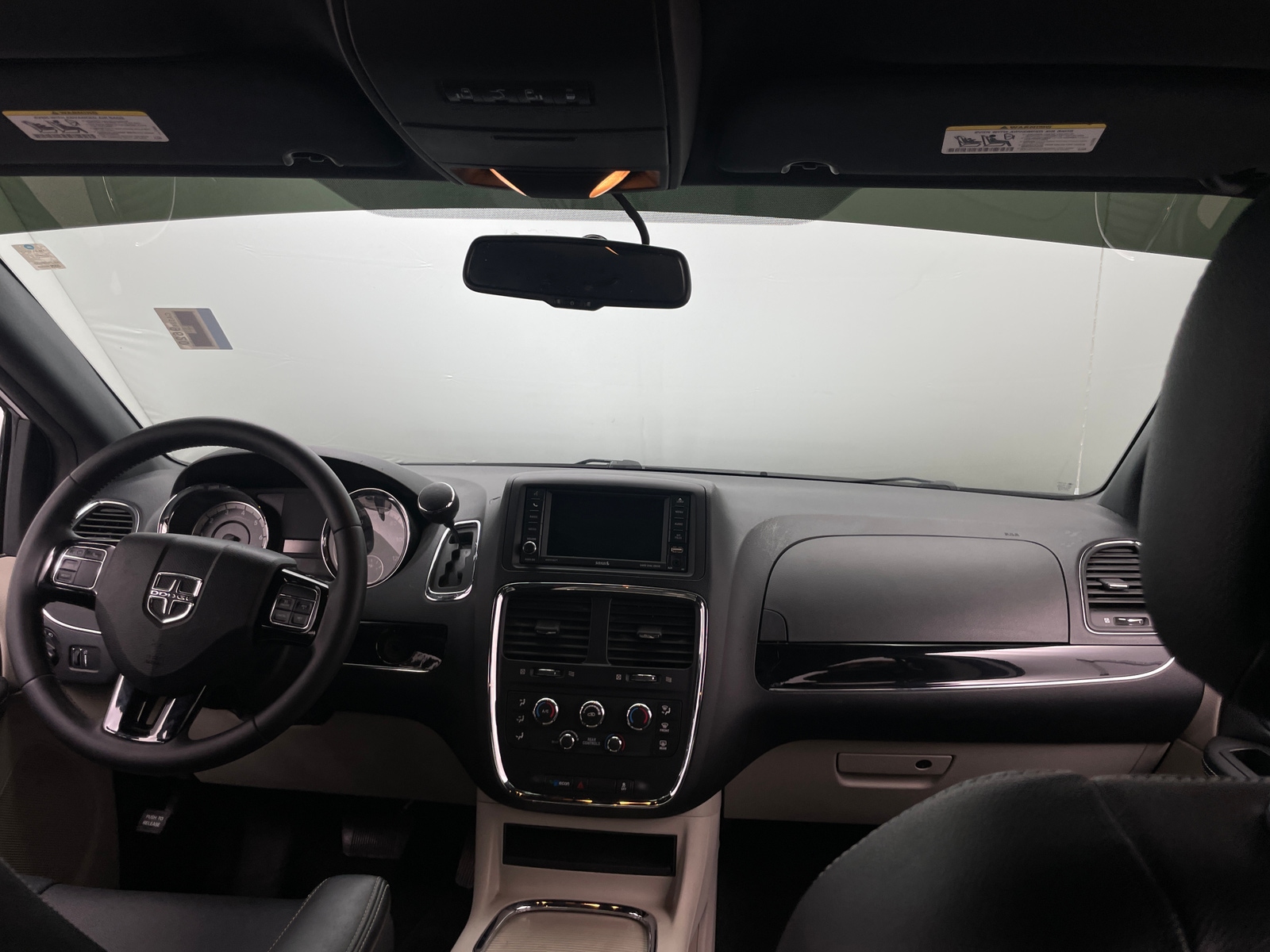 Thumbnail: 2017 Dodge Grand Caravan - 2